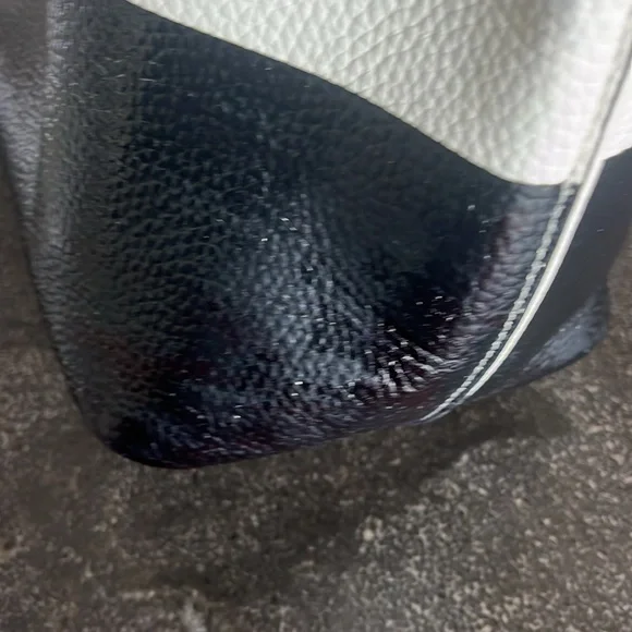 Tory Burch Black and White Tote Bag - Picture 9 of 14